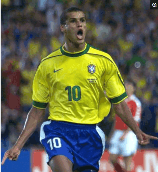 现出极强的 现出极强的