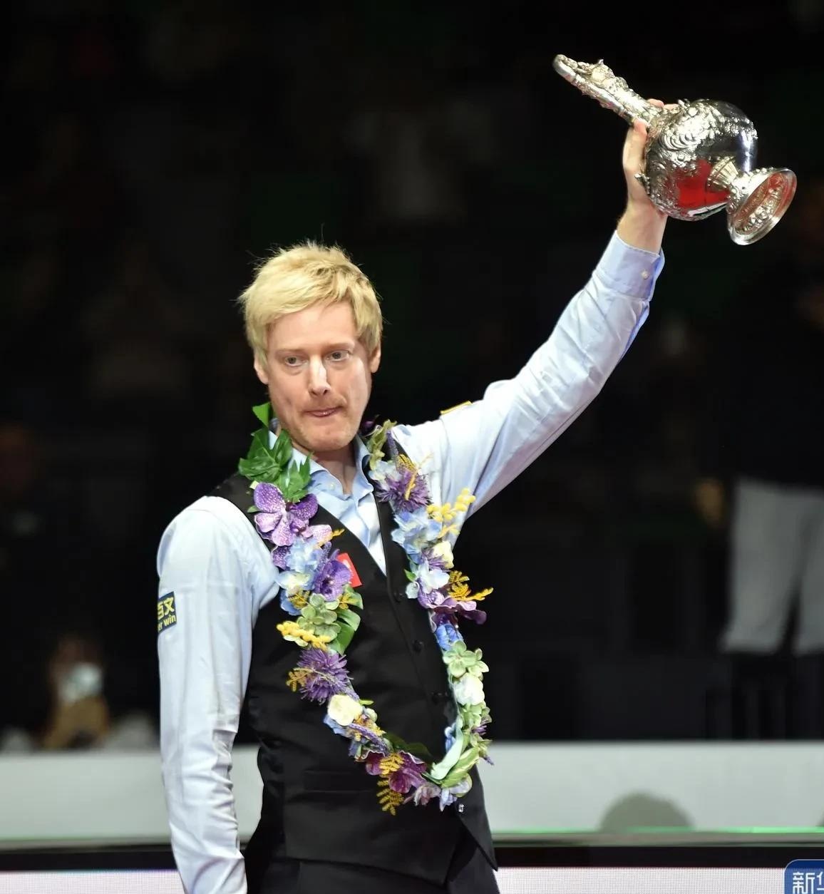 应与竞争的 应与竞争的