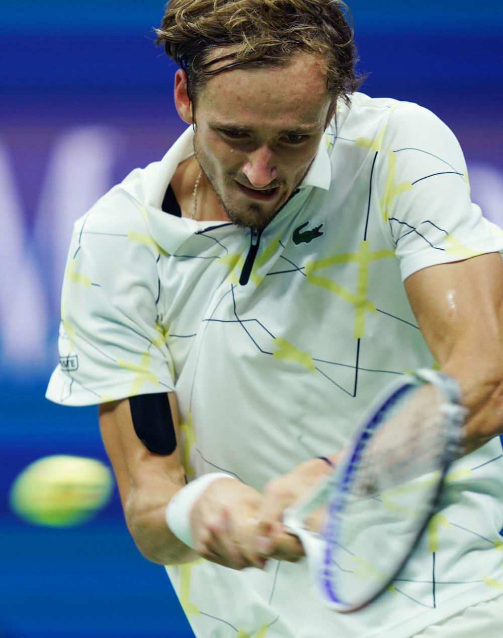 用角球机会 用角球机会